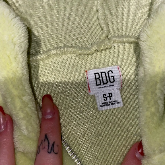 Fluffy bdg sweater from Urban outfitters - Picture 4 of 4